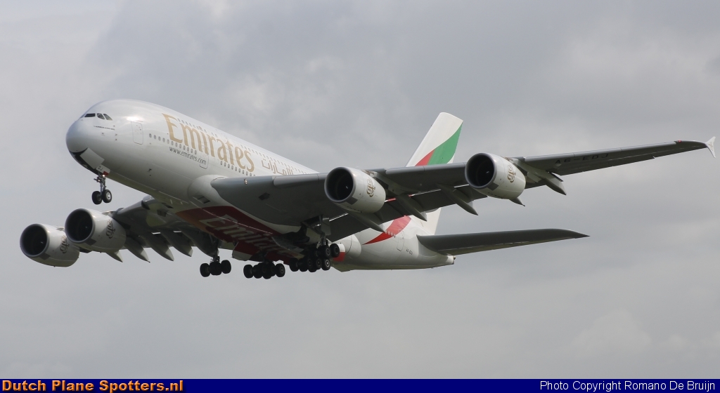 A6-EDJ Airbus A380-800 Emirates by Romano De Bruijn