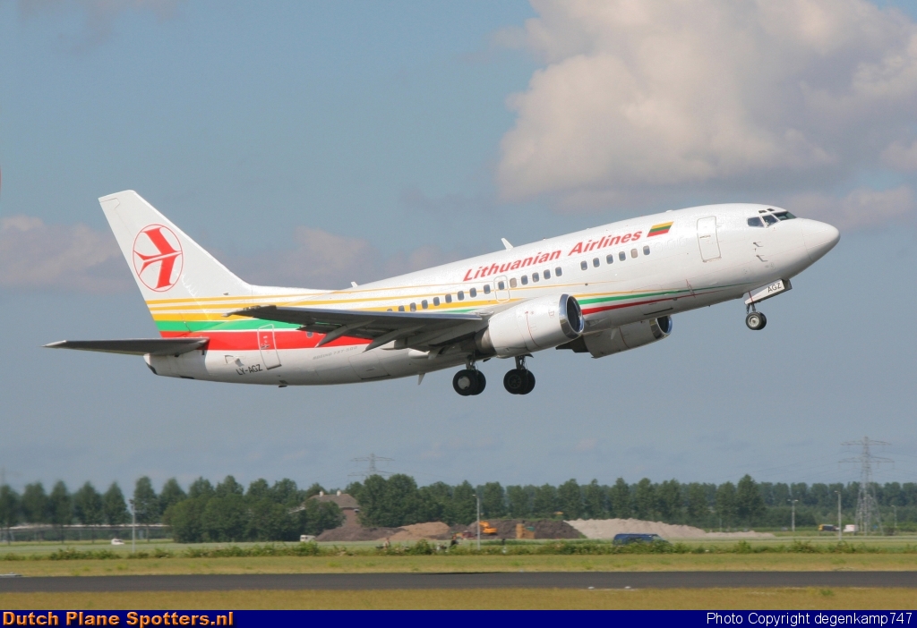 LY-AGZ Boeing 737-500 Lithuanian Airlines by Herman Degenkamp