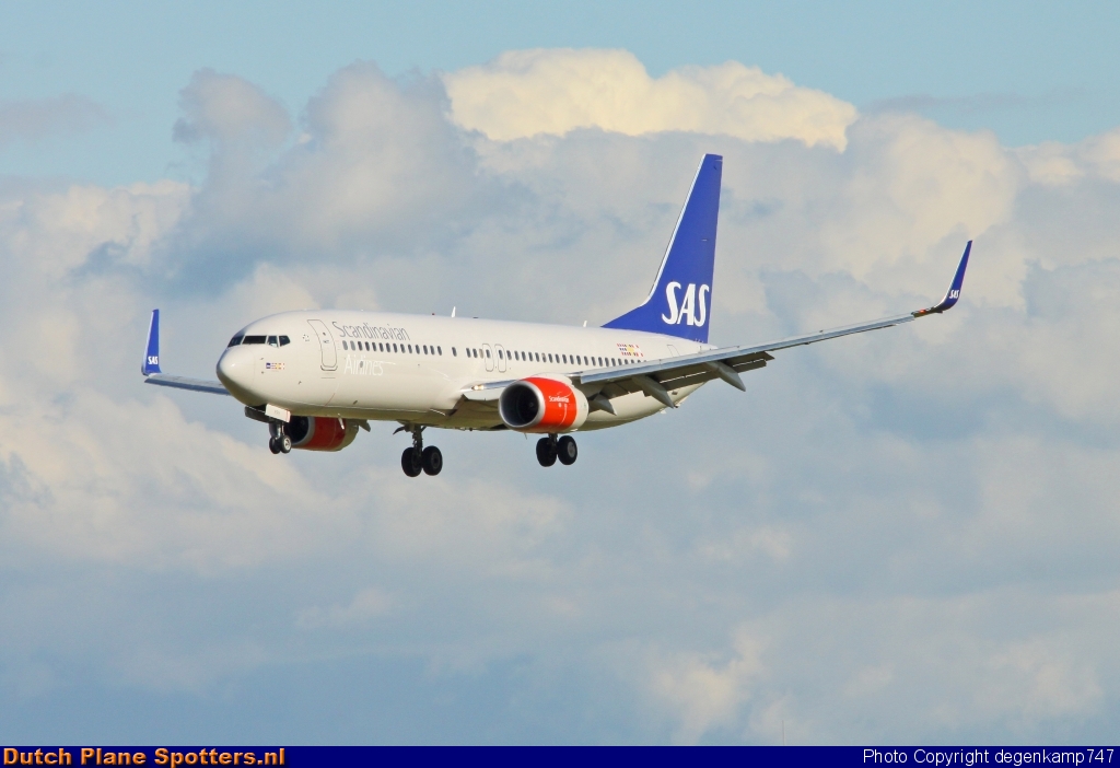 LN-RRH Boeing 737-800 SAS Scandinavian Airlines by Herman Degenkamp