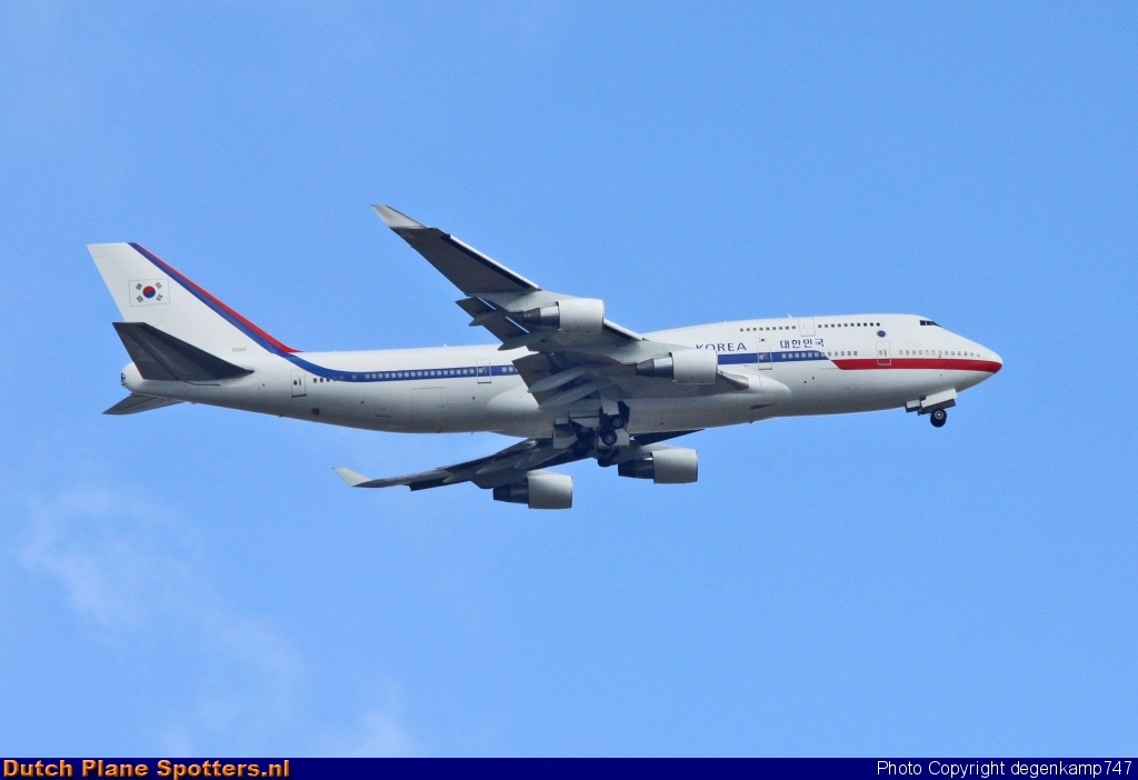 10001 Boeing 747-400 MIL - South Korean Air Force by Herman Degenkamp