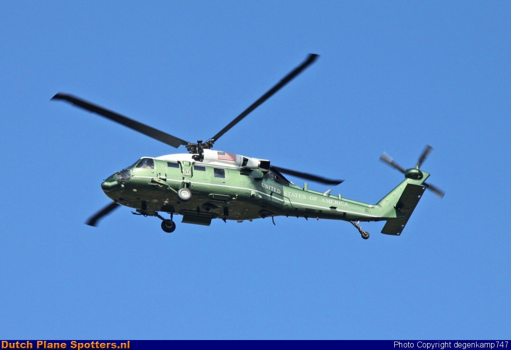163262 Sikorsky VH-60N White Hawk MIL - US Marine Corps by Herman Degenkamp