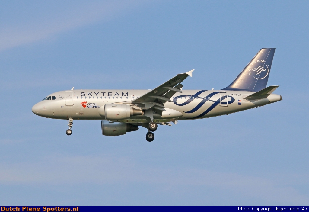 OK-PET Airbus A319 CSA Czech Airlines by Herman Degenkamp
