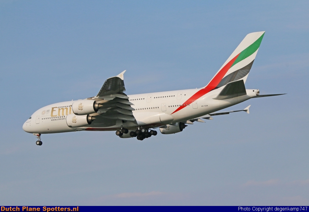 A6-EDR Airbus A380-800 Emirates by Herman Degenkamp