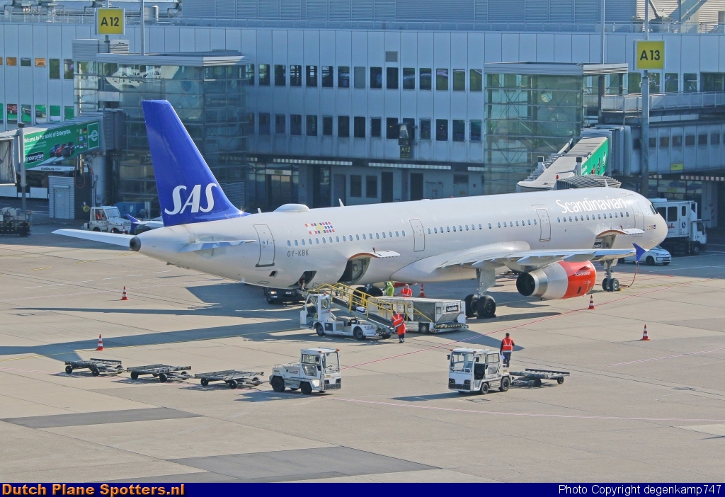 OY-KBK Airbus A321 SAS Scandinavian Airlines by Herman Degenkamp