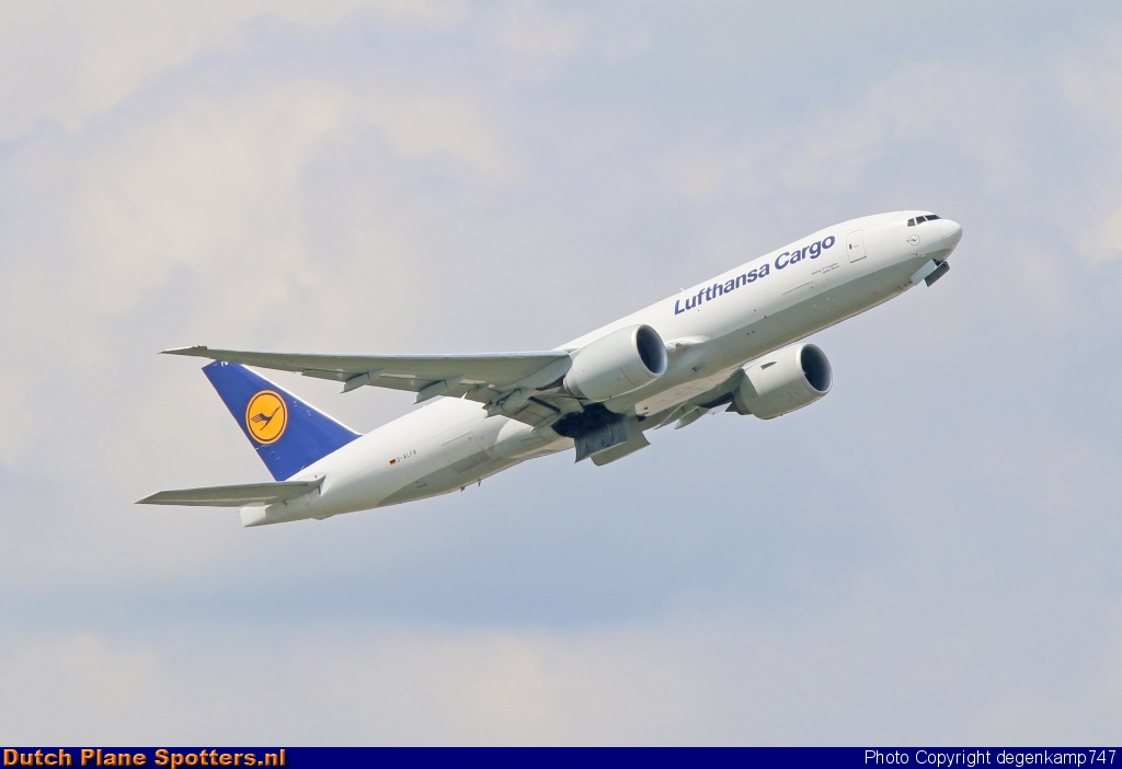 D-ALFB Boeing 777-F Lufthansa Cargo by Herman Degenkamp