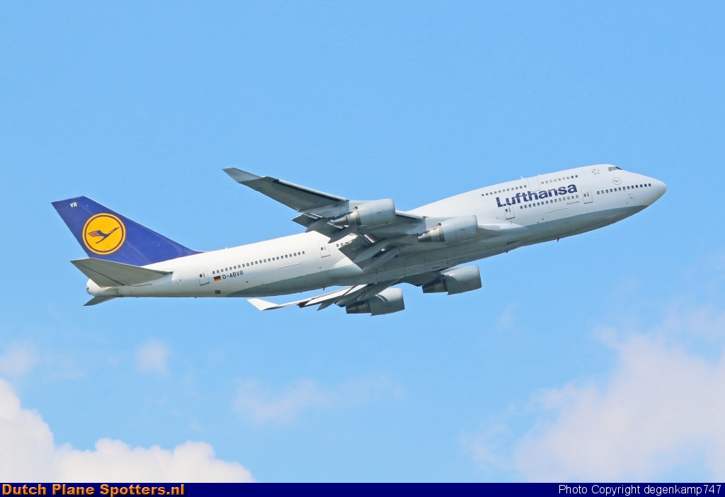 D-ABVR Boeing 747-400 Lufthansa by Herman Degenkamp