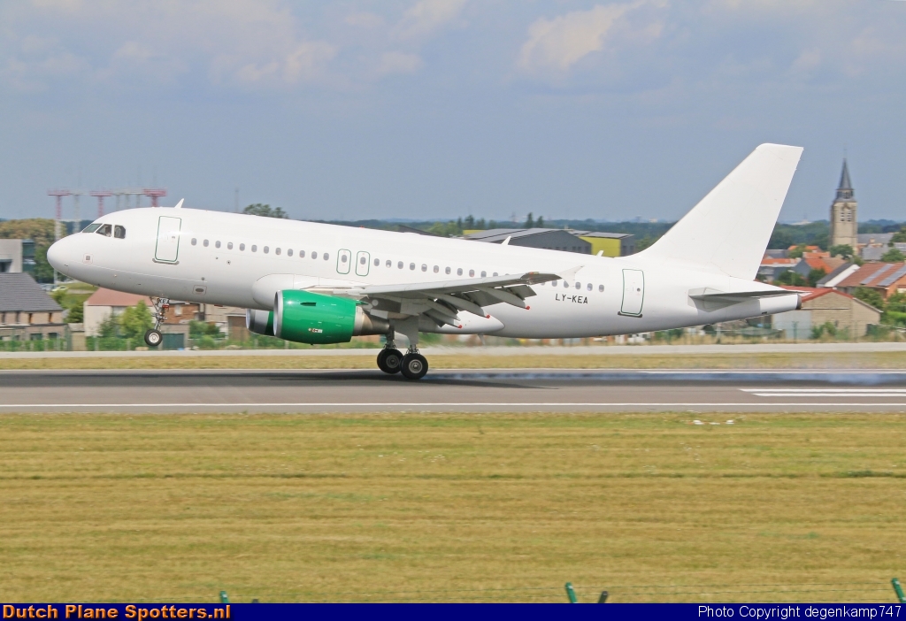 LY-KEA Airbus A319 GetJet Airlines by Herman Degenkamp