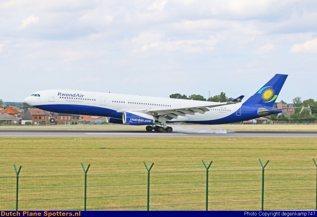 9XR-WP Airbus A330-300 RwandAir by Herman Degenkamp