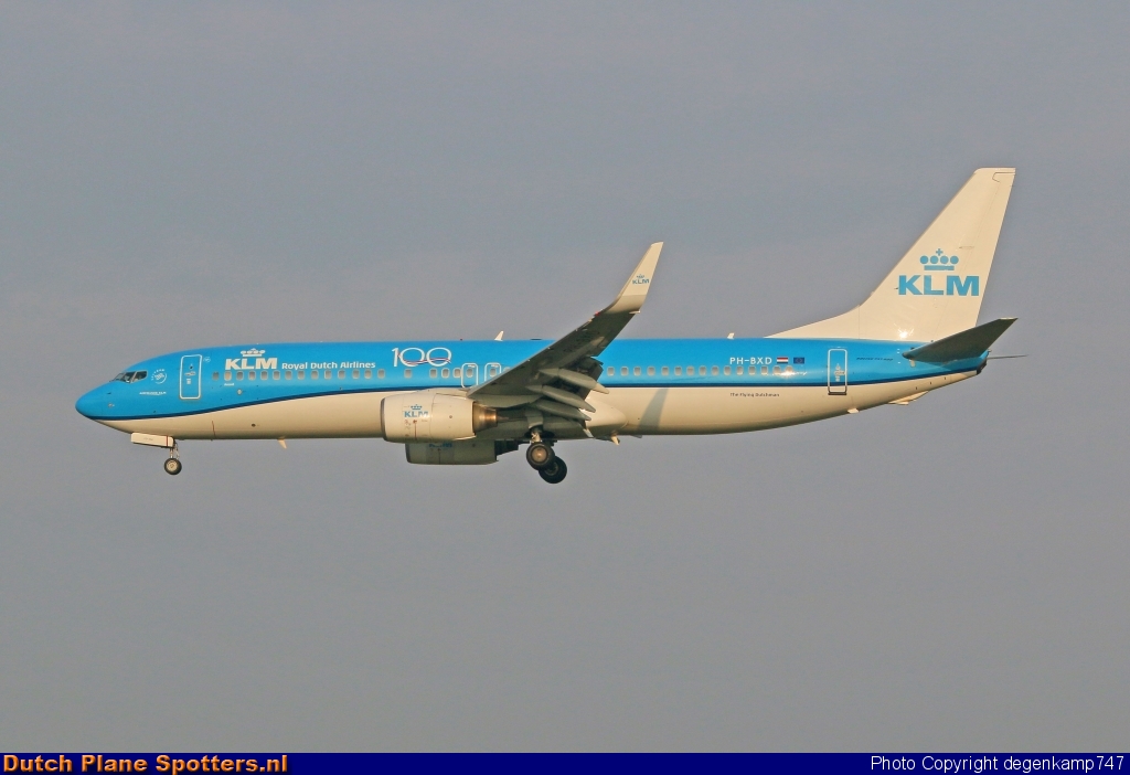 PH-BXD Boeing 737-800 KLM Royal Dutch Airlines by Herman Degenkamp