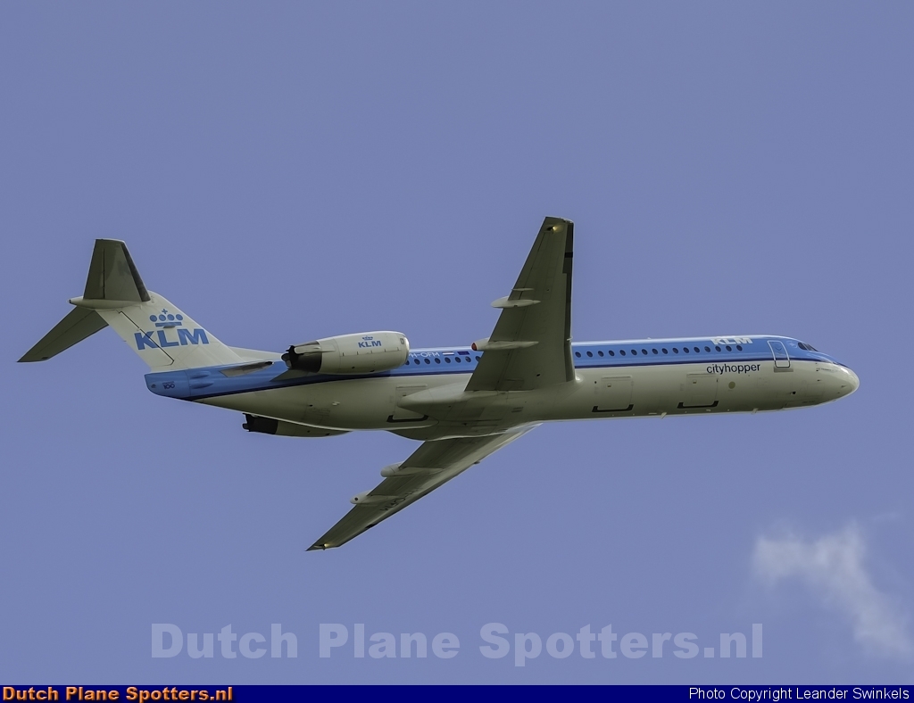 PH-OFM Fokker 100 KLM Cityhopper by Leander Swinkels