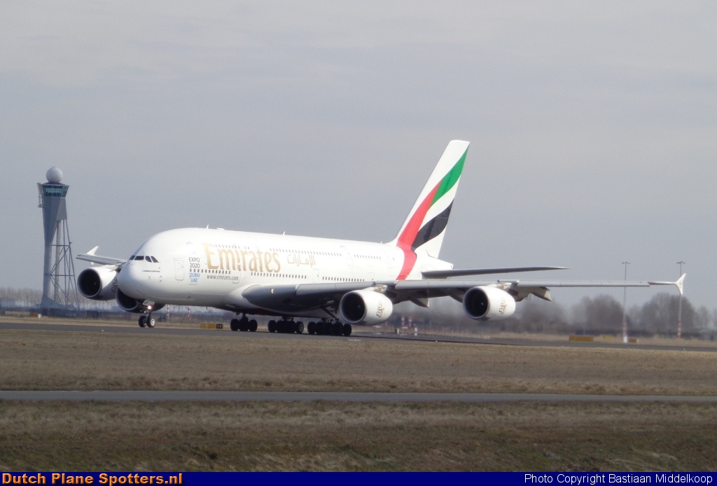 A6-EDF Airbus A380-800 Emirates by Bastiaan Middelkoop