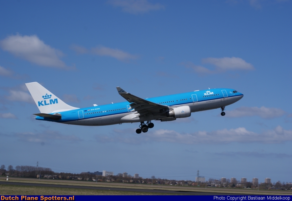 PH-AOA Airbus A330-200 KLM Royal Dutch Airlines by Bastiaan Middelkoop