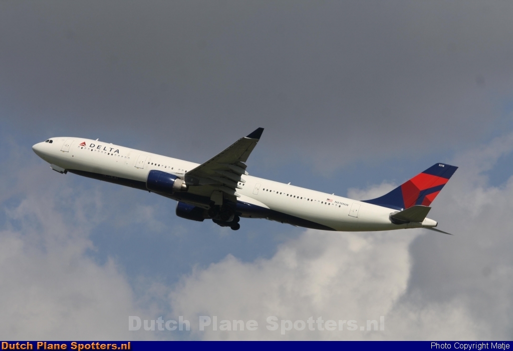 N818NW Airbus A330-300 Delta Airlines by Matje