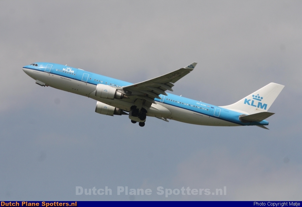 PH-AOH Airbus A330-200 KLM Royal Dutch Airlines by Matje