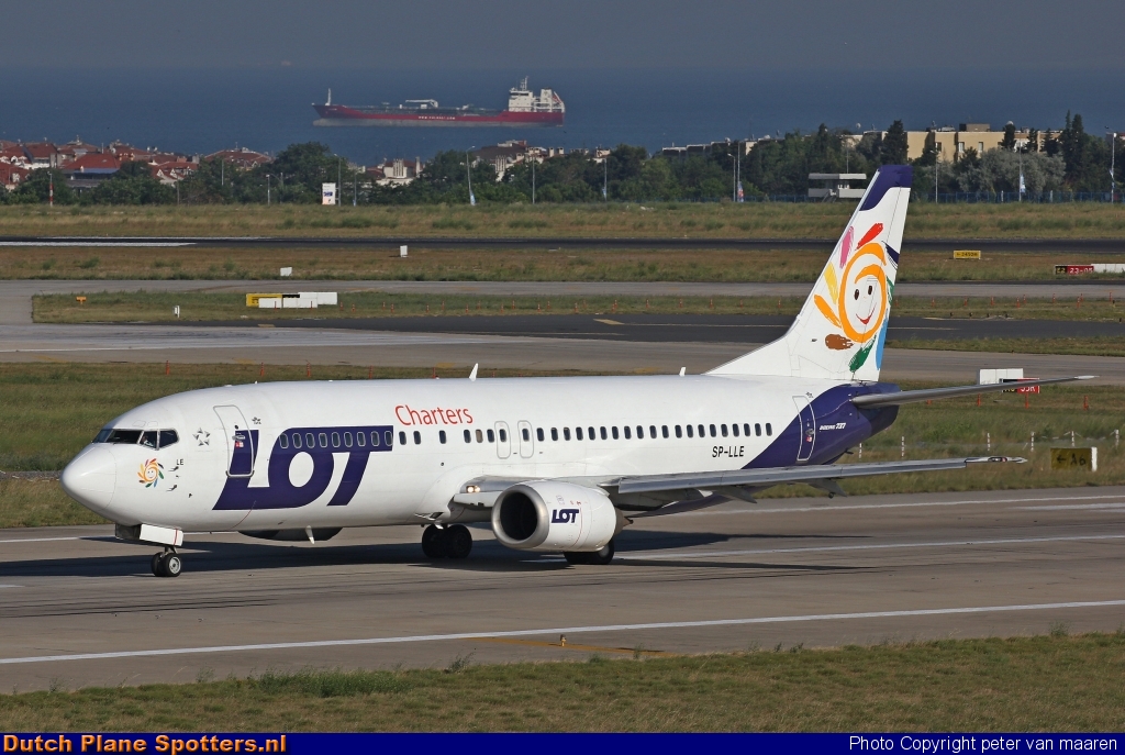 SP-LLE Boeing 737-400 LOT Charters by peter van maaren