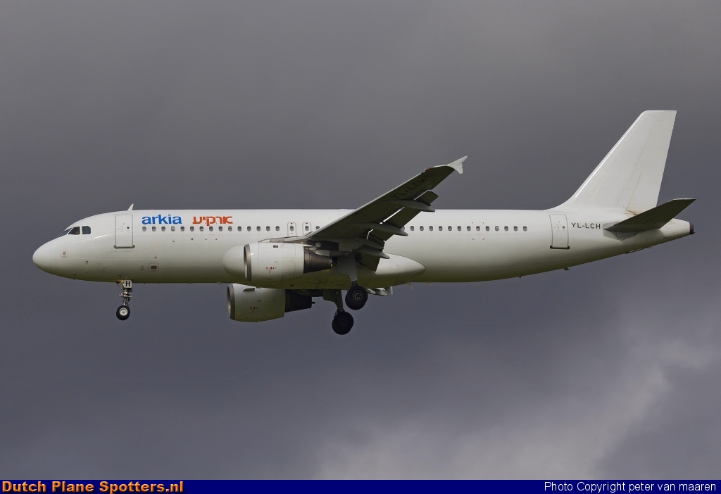 YL-LCH Airbus A320 SmartLynx Airlines (Arkia Israeli Airlines) by peter van maaren