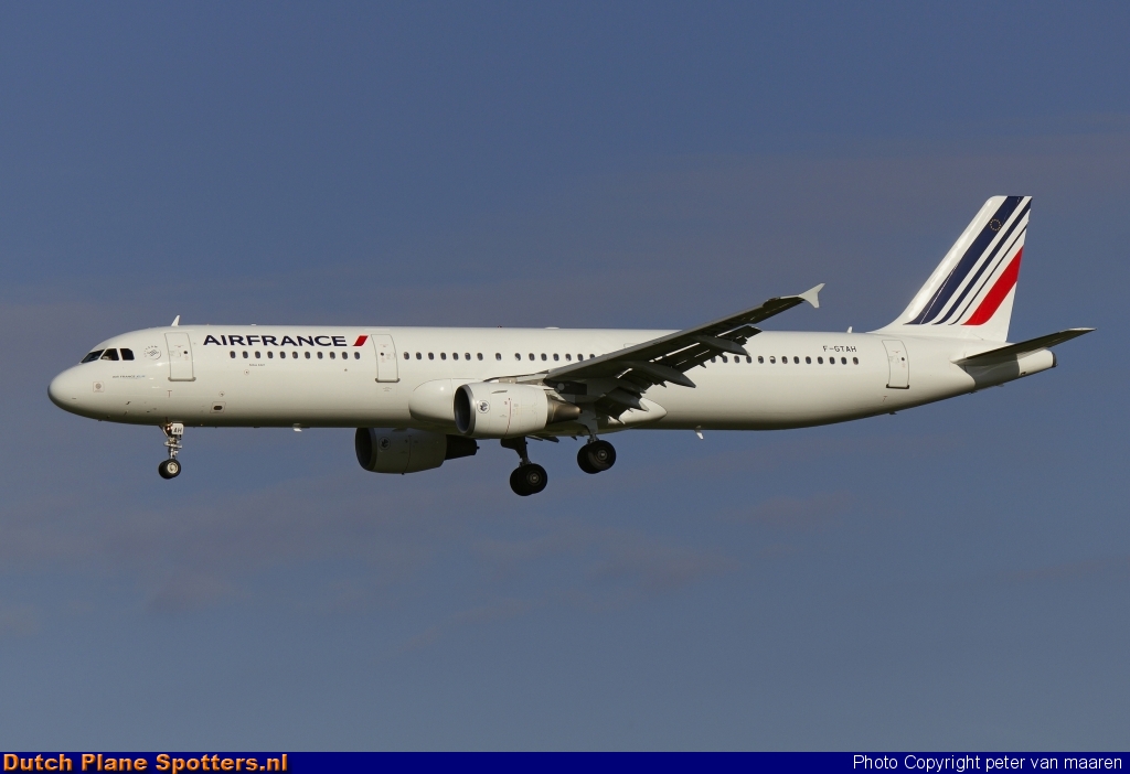 F-GTAH Airbus A321 Air France by peter van maaren