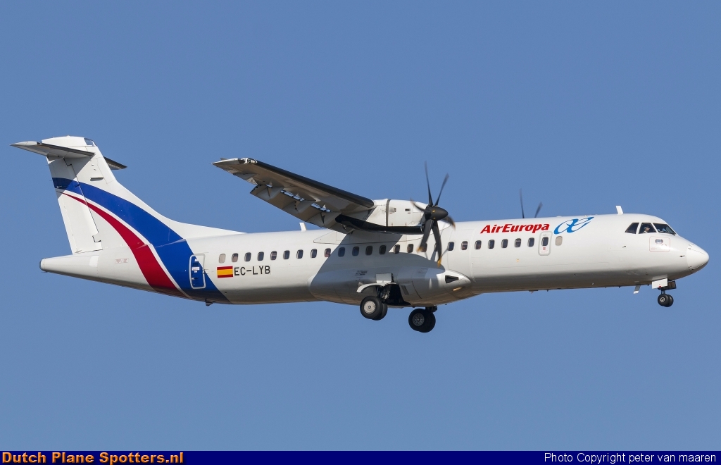 EC-LYB ATR 72 Air Europa by peter van maaren