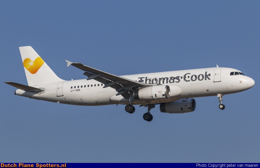 LY-VEN Airbus A320 Avion Express (Thomas Cook) by peter van maaren