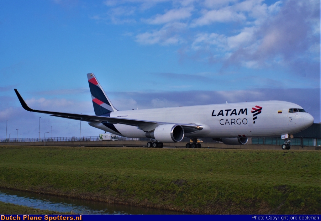 N532LA Boeing 767-300 LATAM Cargo by jordibeekman