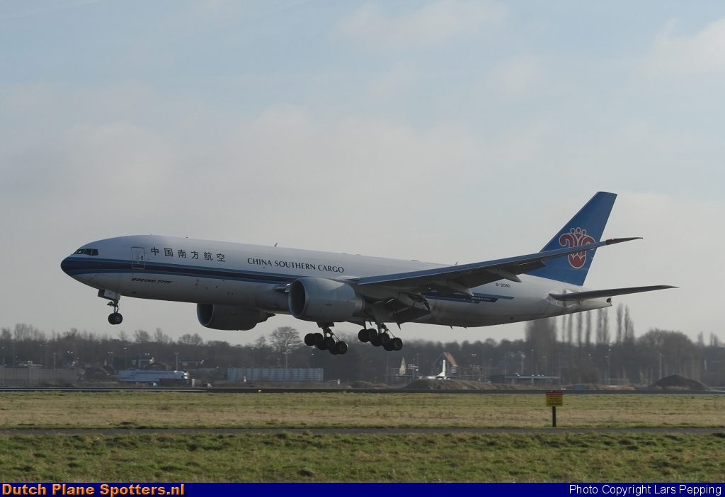 B-2080 Boeing 777-F China Southern Cargo by Lars Pepping