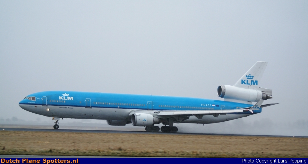 PH-KCE McDonnell Douglas MD-11 KLM Royal Dutch Airlines by Lars Pepping