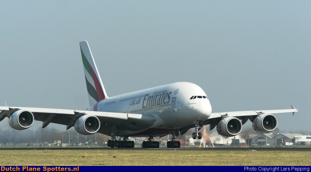 A6-EEN Airbus A380-800 Emirates by Lars Pepping