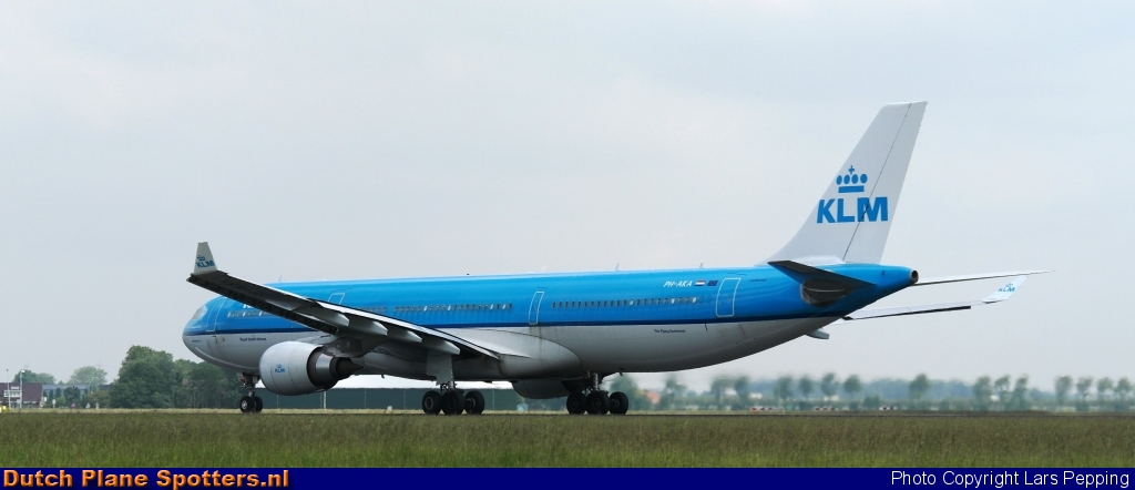 PH-AKA Airbus A330-300 KLM Royal Dutch Airlines by Lars Pepping