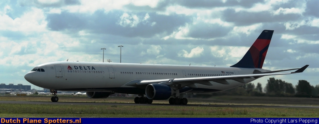 N807NW Airbus A330-300 Delta Airlines by Lars Pepping