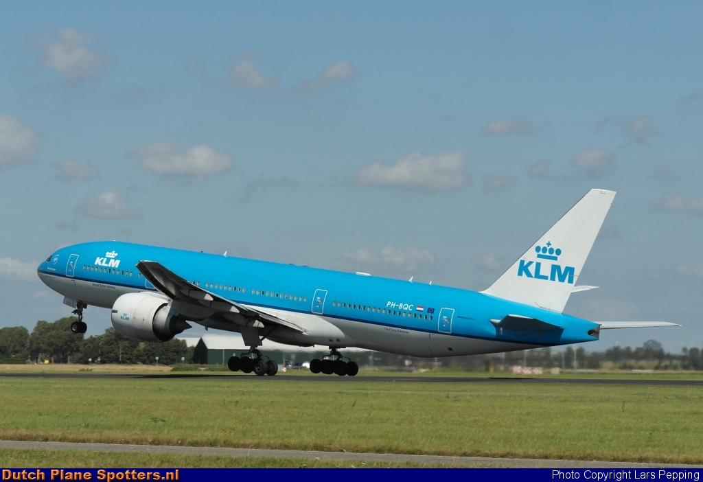 PH-BQC Boeing 777-200 KLM Royal Dutch Airlines by Lars Pepping