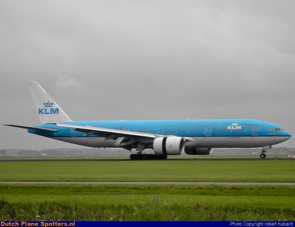 PH-BQB Boeing 777-200 KLM Royal Dutch Airlines by Robert hubach