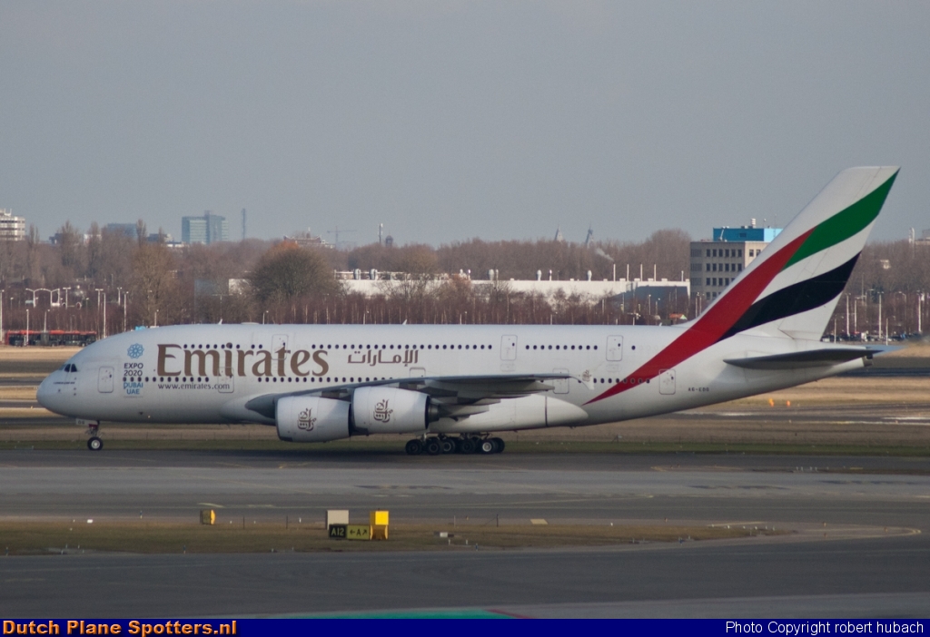A6-EDG Airbus A380-800 Emirates by Robert hubach