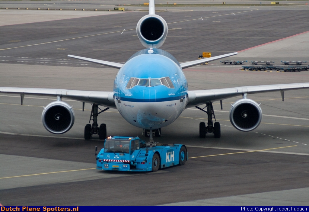 PH-KCK McDonnell Douglas MD-11 KLM Royal Dutch Airlines by Robert hubach