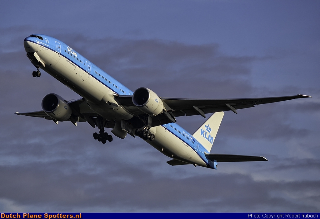 PH-BVK Boeing 777-300 KLM Royal Dutch Airlines by Robert hubach