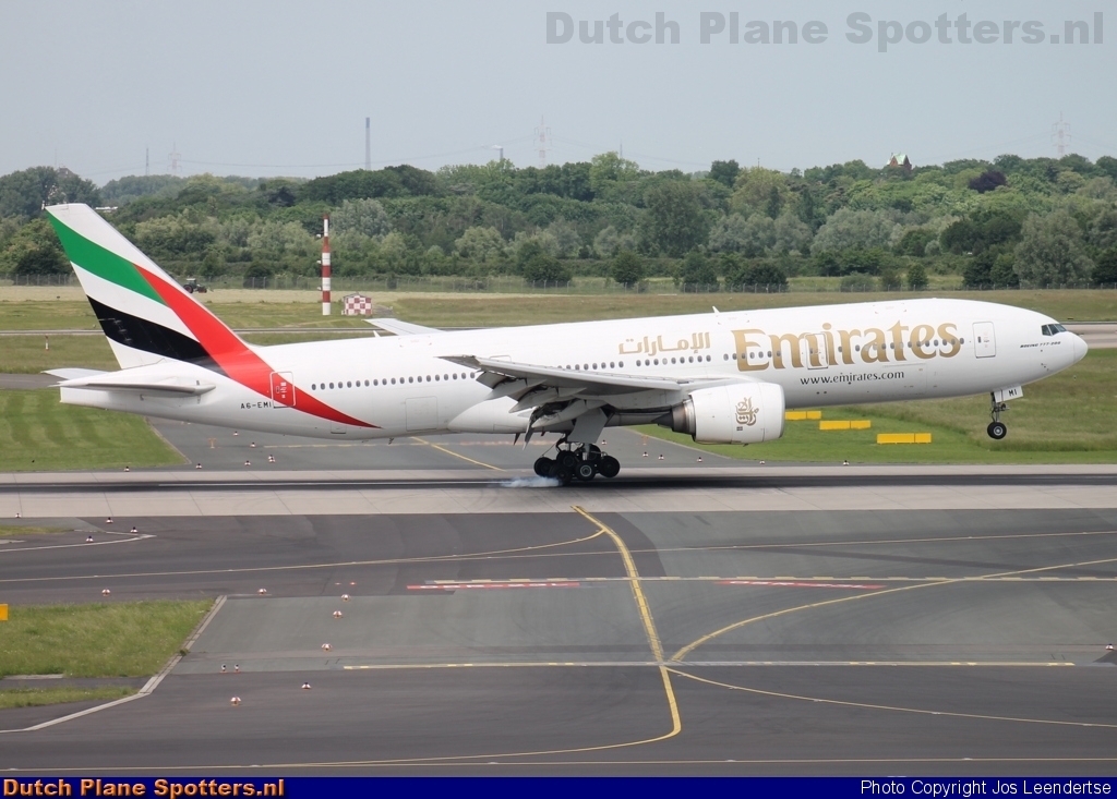 A6-EMI Boeing 777-200 Emirates by Jos Leendertse