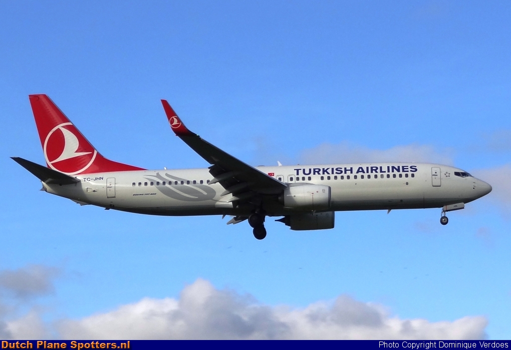 TC-JHN Boeing 737-800 Turkish Airlines by Dominique Verdoes