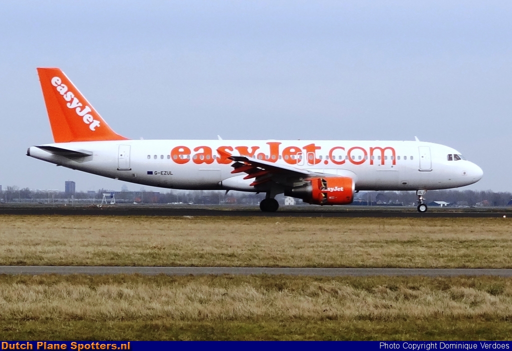 G-EZUL Airbus A320 easyJet by Dominique Verdoes