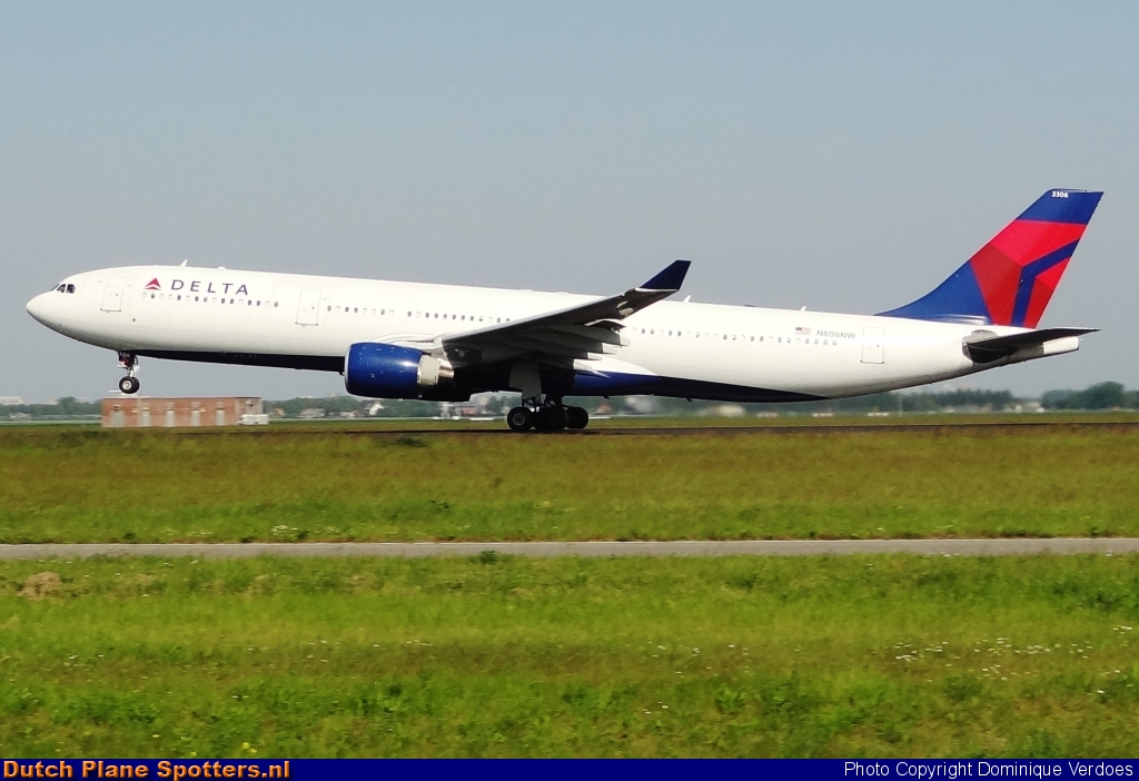 N806NW Airbus A330-300 Delta Airlines by Dominique Verdoes
