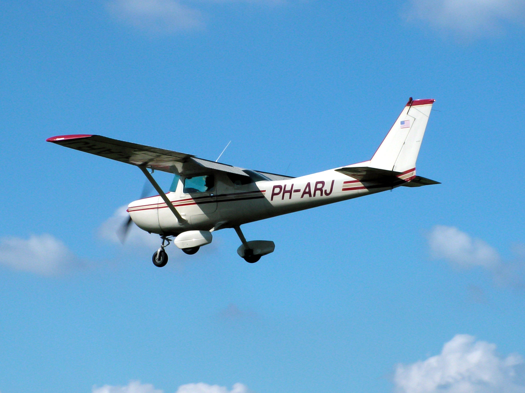 PH-ARJ Cessna 150 Private by Jasper Grootenboer