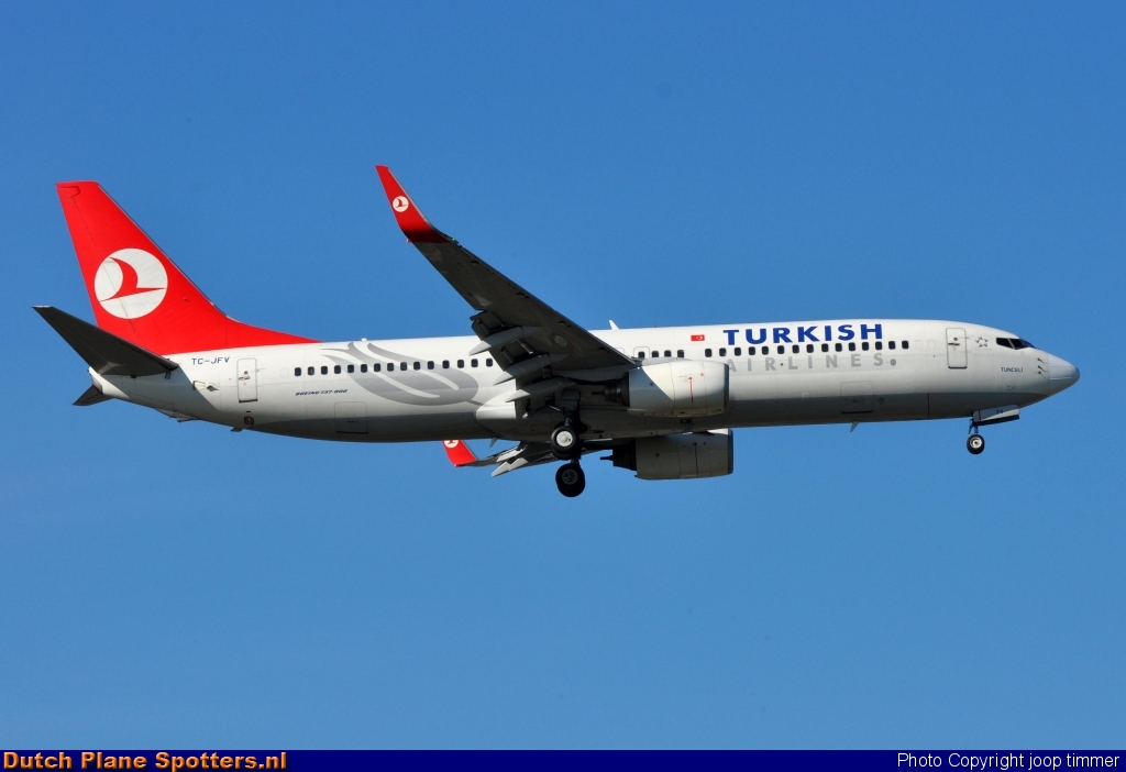 TC-JFV Boeing 737-800 Turkish Airlines by joop timmer