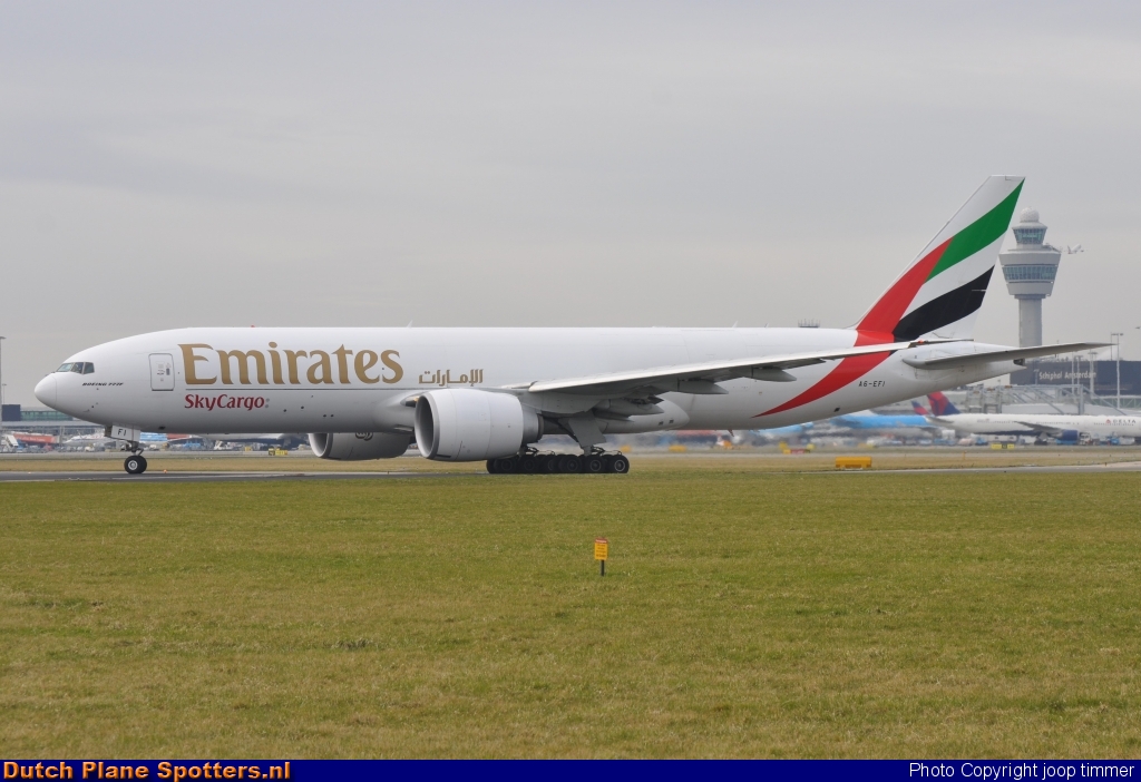 A6-EFI Boeing 777-F Emirates Sky Cargo by joop timmer