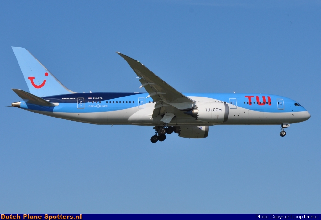 PH-TFL Boeing 787-8 Dreamliner TUI Airlines Netherlands by joop timmer
