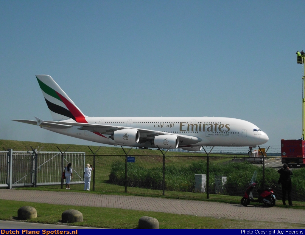 A6-EDU Airbus A380-800 Emirates by Jay Heerens