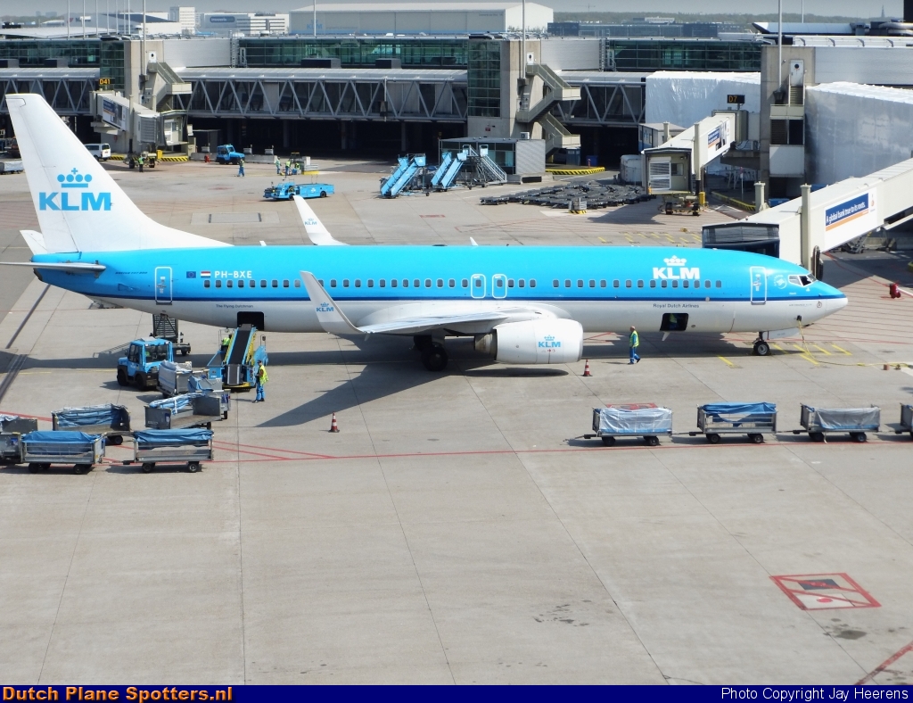 PH-BXE Boeing 737-800 KLM Royal Dutch Airlines by Jay Heerens