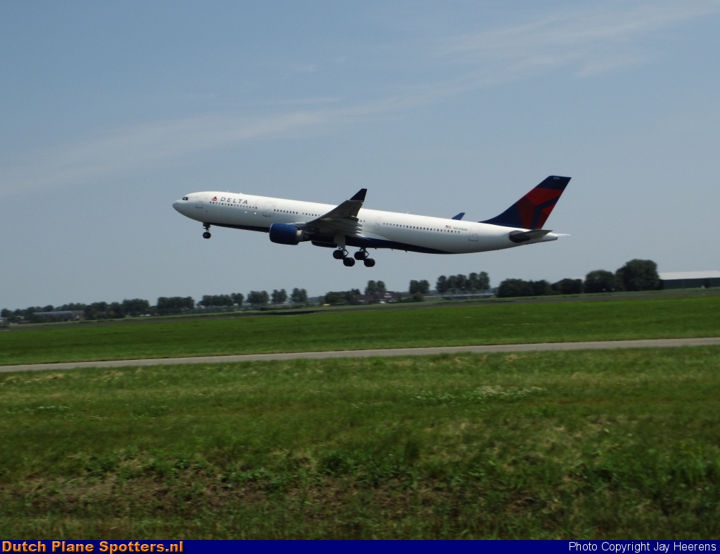 N810NW Airbus A330-300 Delta Airlines by Jay Heerens