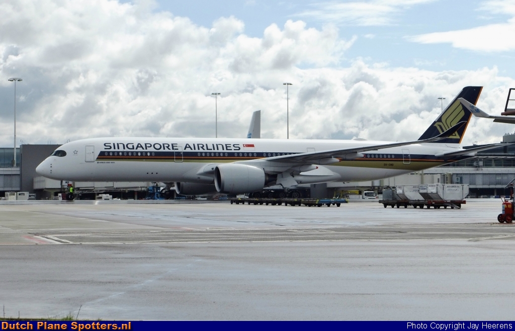 9V-SMB Airbus A350-900 Singapore Airlines by Jay Heerens