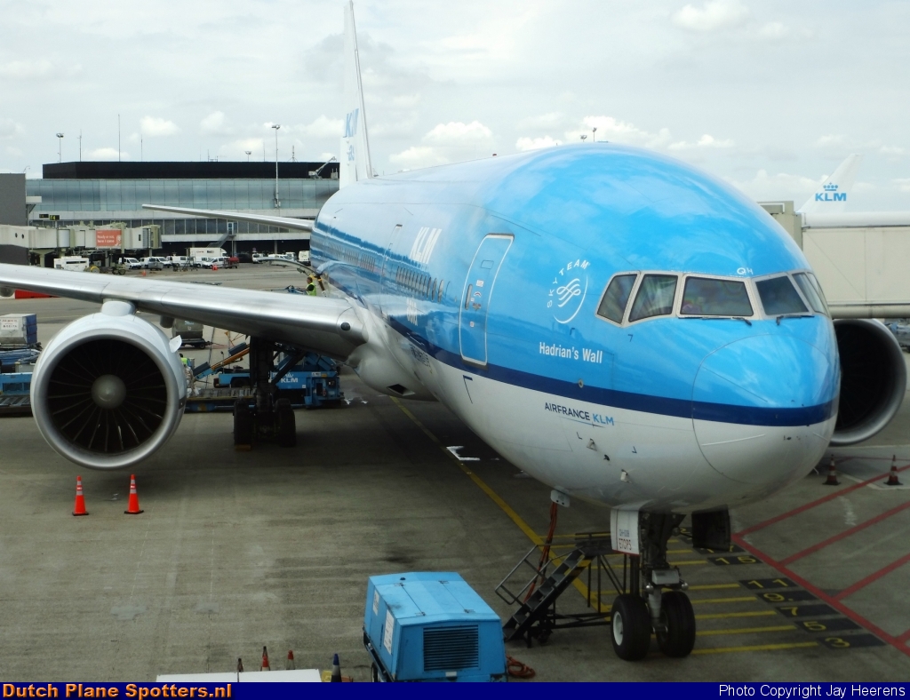 PH-BQH Boeing 777-200 KLM Royal Dutch Airlines by Jay Heerens