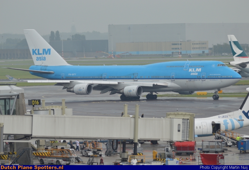 PH-BFY Boeing 747-400 KLM Asia by Martin Nuij