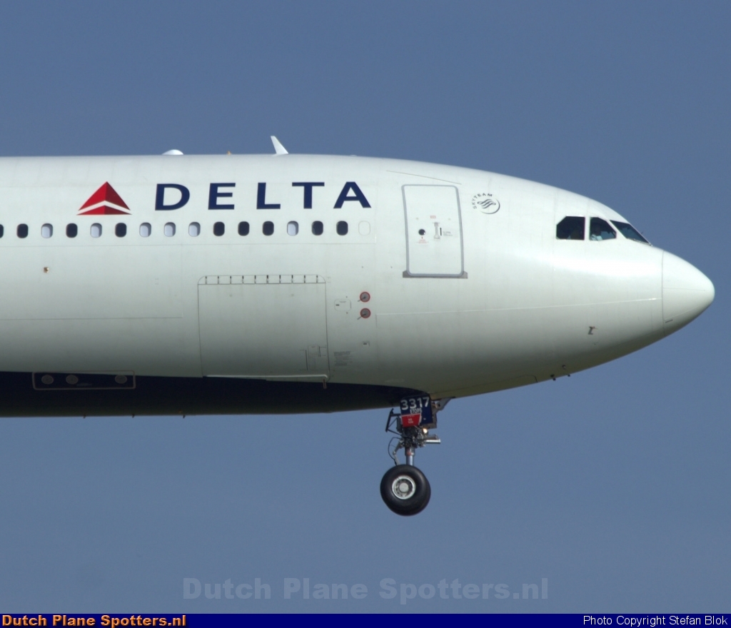 N817NW Airbus A330-300 Delta Airlines by Stefan Blok