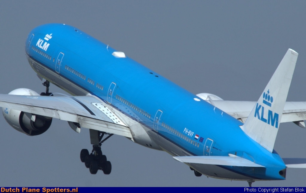 PH-BVF Boeing 777-300 KLM Royal Dutch Airlines by Stefan Blok
